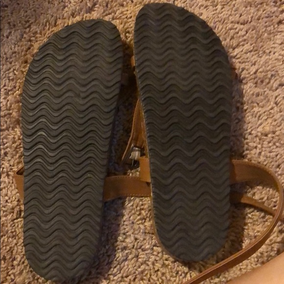 Sandals - Picture 3 of 3